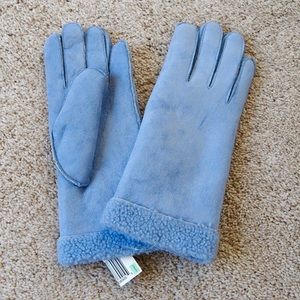 NWT Blue Warm Winter Gloves